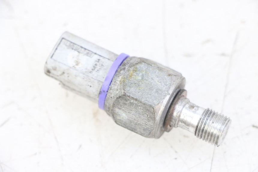 photo de CZUJNIK CIŚNIENIA OLEJU HAMULCOWEGO PIAGGIO MP3 LT 300 (2010 - 2016) - Widok główny