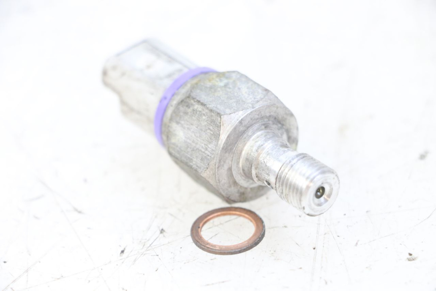 photo de CZUJNIK CIŚNIENIA OLEJU HAMULCOWEGO PIAGGIO MP3 LT 300 (2010 - 2016) - Szczegół części