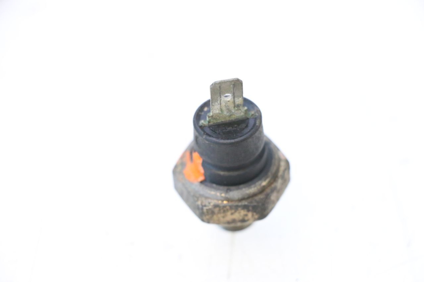 photo de CZUJNIK CIŚNIENIA OLEJU PEUGEOT SATELIS COMPRESSOR K15 125 (2006 - 2009) - Zoom stanu zużycia