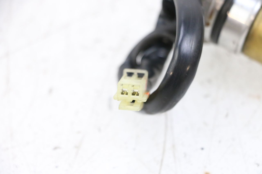 photo de CZUJNIK CIŚNIENIA OLEJU YAMAHA TDM ABS 900 (2002 - 2014) - Zoom stanu zużycia