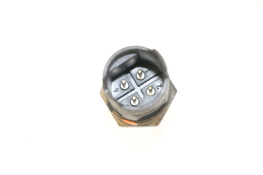 photo de CZUJNIK TEMPERATURY WODY BMW C1 125 (2000 - 2003) - Inny kąt widzenia