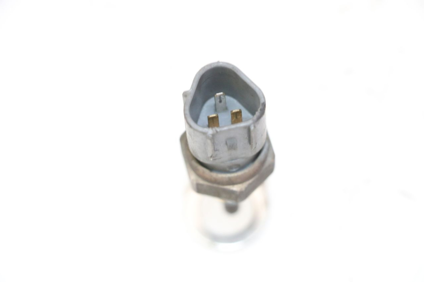 photo de CZUJNIK TEMPERATURY WODY HONDA FES S-WING SWING ABS 125 (2007 - 2015) - Zoom stanu zużycia