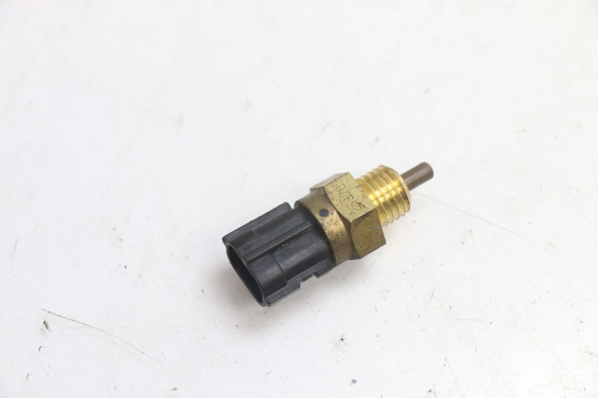 photo de CZUJNIK TEMPERATURY WODY YAMAHA FJR 1300 (2001 - 2005) - Szczegół części
