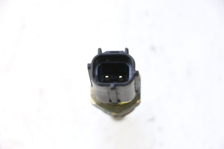 photo de CZUJNIK TEMPERATURY WODY YAMAHA FZ8 800 (2010 - 2016) - Zoom stanu zużycia