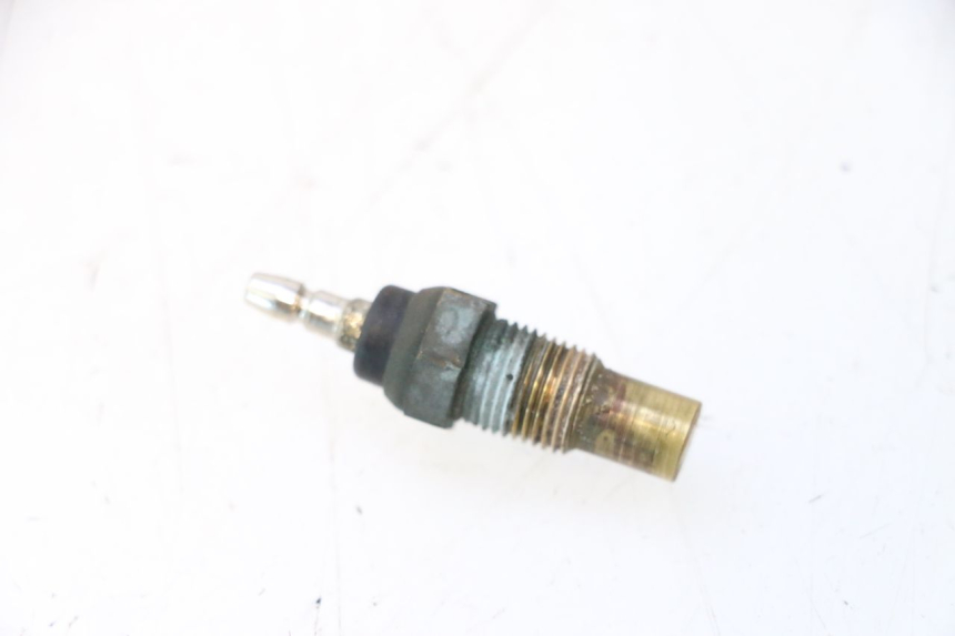 photo de CZUJNIK TEMPERATURY WODY KAWASAKI GPX F ZX750F 750 (1986 - 1990) - Zoom stanu zużycia
