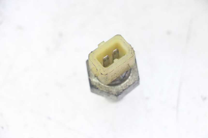 photo de CZUJNIK TEMPERATURY WODY PEUGEOT JET FORCE CARBU 50 (2003 - 2016) - Inny kąt widzenia