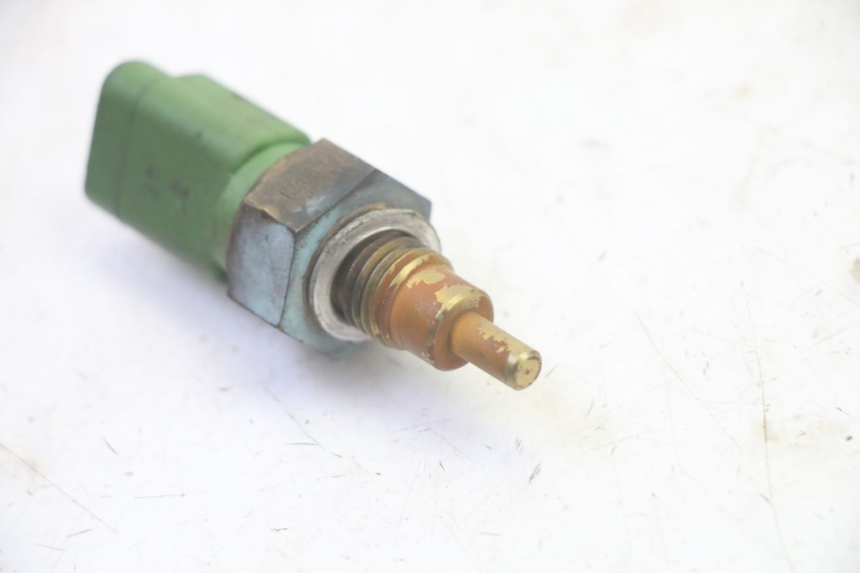 photo de CZUJNIK TEMPERATURY WODY PIAGGIO MP3 RL 250 (2006 - 2010) - Inny kąt widzenia