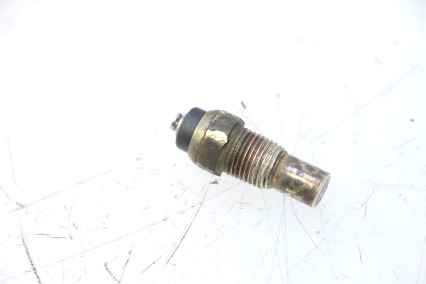 photo de CZUJNIK TEMPERATURY WODY HONDA SH 125 (2001 - 2003) - Zoom stanu zużycia