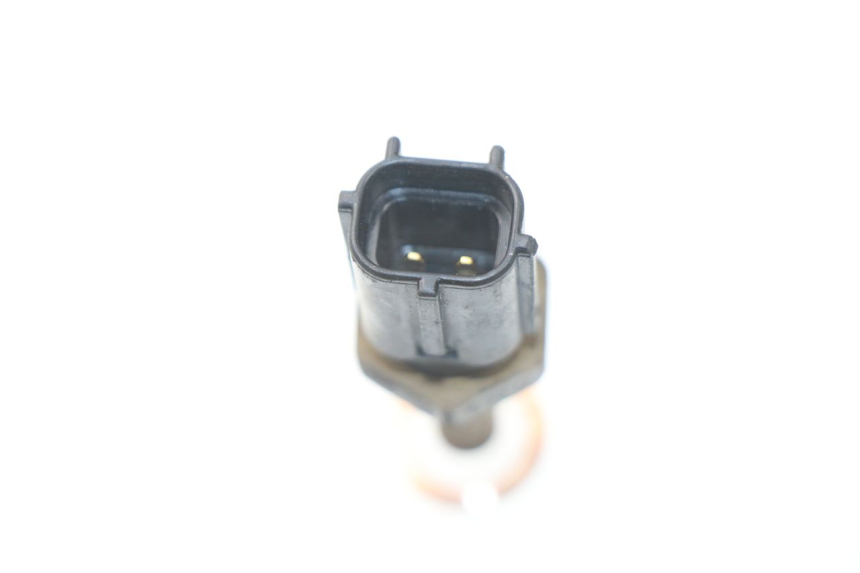 photo de CZUJNIK TEMPERATURY WODY SUZUKI SV S ABS 650 (2003 - 2009) - Zoom stanu zużycia