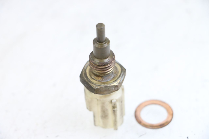 photo de CZUJNIK TEMPERATURY WODY YAMAHA X-MAX XMAX 125 (2010 - 2013) - Zoom stanu zużycia