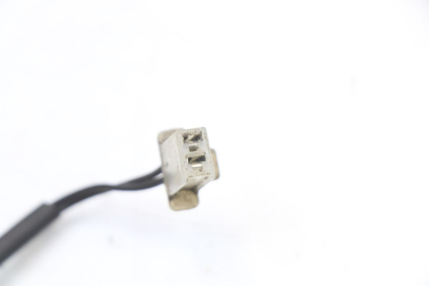 photo de CZUJNIK TEMPERATURY ZEWNĘTRZNEJ PIAGGIO MP3 500 (2011 - 2015) - Inny kąt widzenia