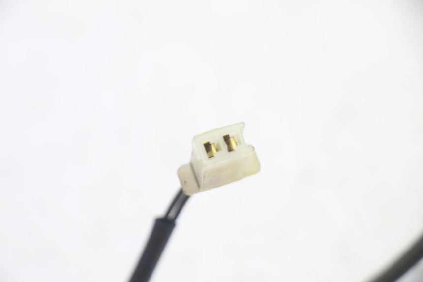 photo de CZUJNIK TEMPERATURY ZEWNĘTRZNEJ PIAGGIO MP3 125 (2006 - 2014) - Inny kąt widzenia