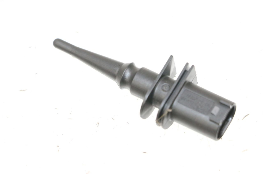 photo de CZUJNIK TEMPERATURY ZEWNĘTRZNEJ BMW R GS 1250 (2021 - 2024) - Zoom stanu zużycia