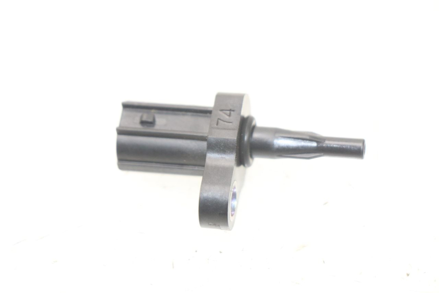 photo de CZUJNIK KAWASAKI Z Z900 900 (2017 - 2019) - Widok główny