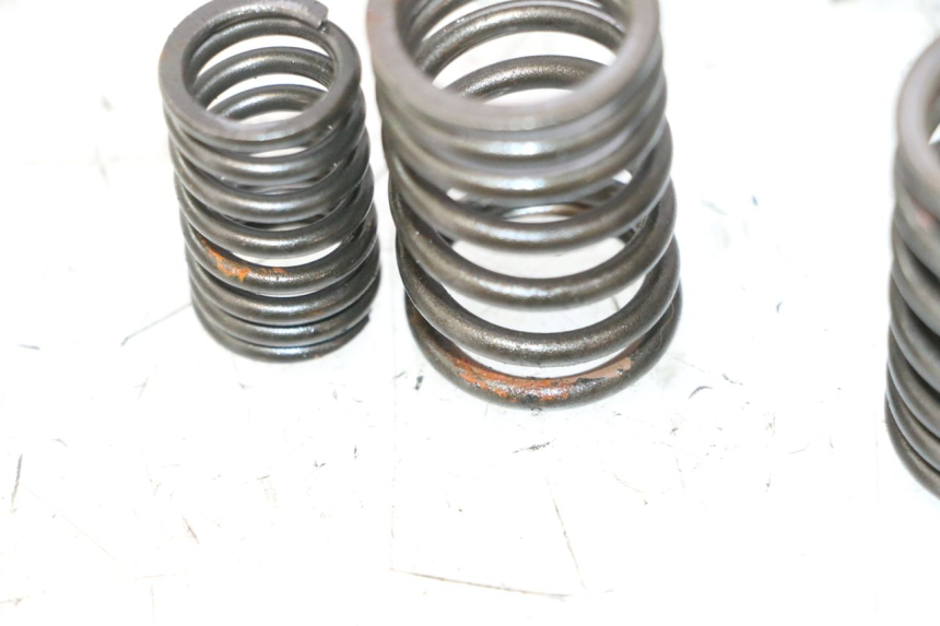 photo de ZAWÓR HONDA CB TWO FIFTY 250 (1991 - 2002) - Oznaczenia i referencje