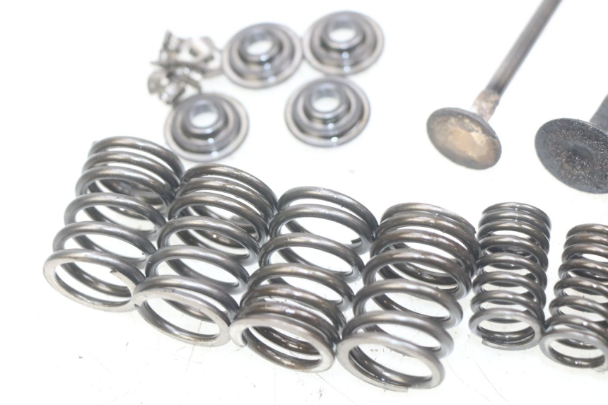 photo de ZAWÓR HONDA CM 125 (1983 - 2003) - Zbliżenie techniczne