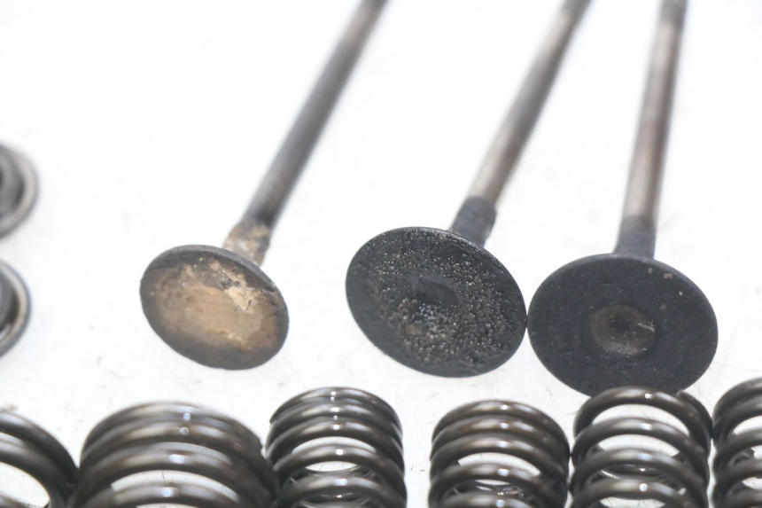 photo de ZAWÓR HONDA CM 125 (1983 - 2003) - Widok ogólny