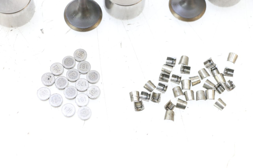 photo de ZAWÓR YAMAHA XJ6 600 (2008 - 2016) - Stan powierzchni