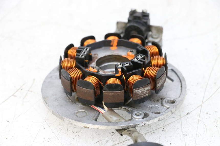 photo de STATOR MBK BOOSTER SPIRIT NAKED 50 (2004 - 2017) - Punkty mocowania