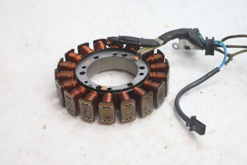 photo de STATOR SUZUKI BURGMAN EXECUTIVE ABS 650 (2006 - 2012) - Stan powierzchni