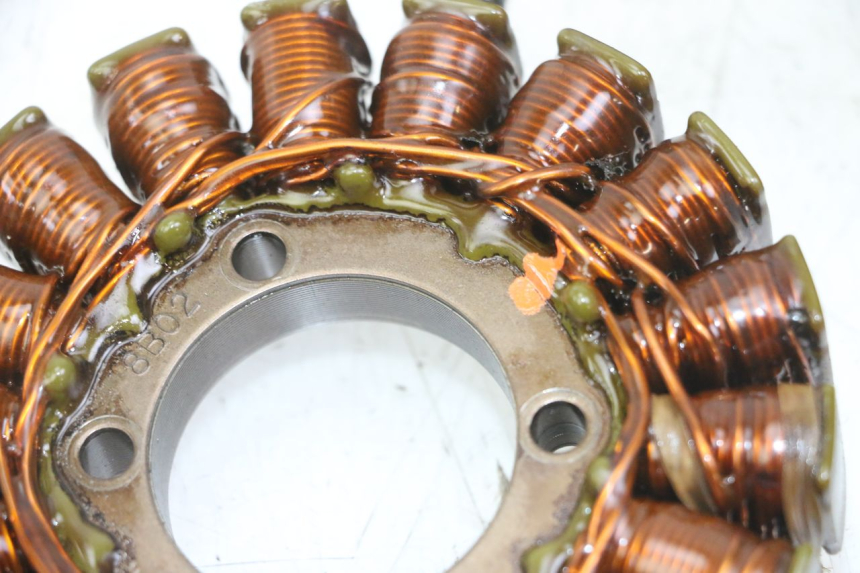 photo de STATOR HONDA CB R 1000 (2018 - 2023) - Zbliżenie techniczne