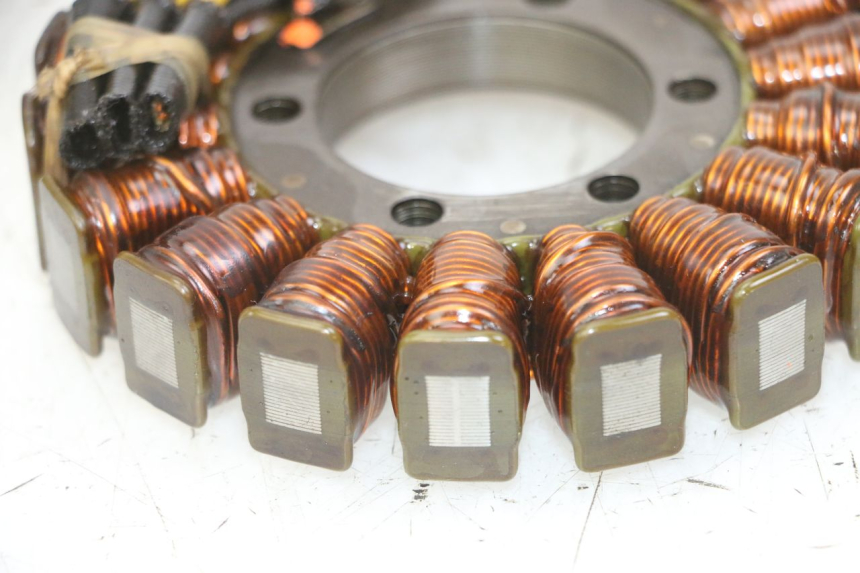 photo de STATOR HONDA CB R 1000 (2018 - 2023) - Część sprawdzona