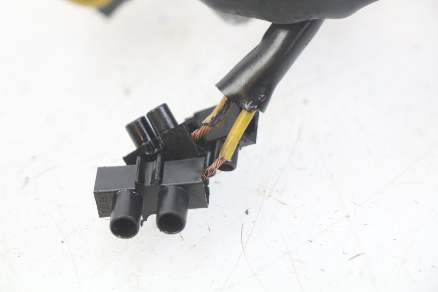 photo de STATOR HONDA CBF 500 (2004 - 2007) - Inny kąt widzenia