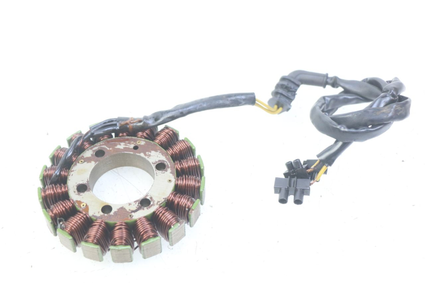 photo de STATOR HONDA CBF 500 (2004 - 2007) - Zbliżenie techniczne