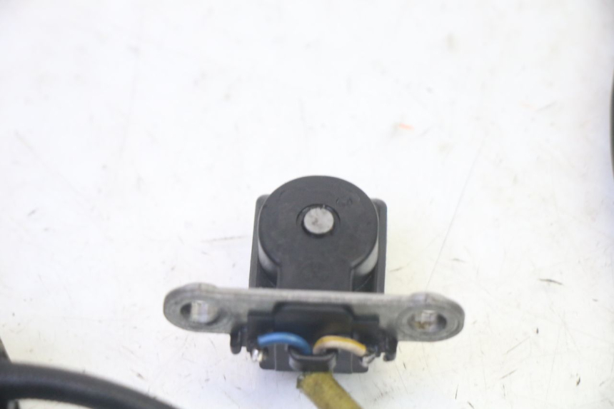 photo de STATOR HONDA CBF 125 (2009 - 2015) - Zoom stanu zużycia