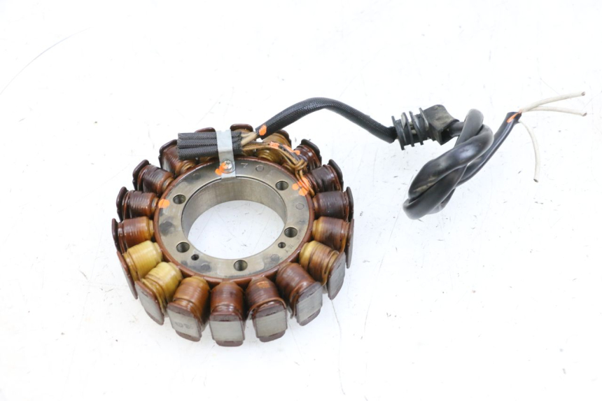 photo de STATOR YAMAHA FJR ABS 1300 (2006 - 2012) - Punkty mocowania