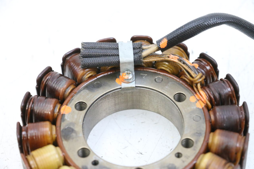 photo de STATOR YAMAHA FJR ABS 1300 (2006 - 2012) - Stan powierzchni