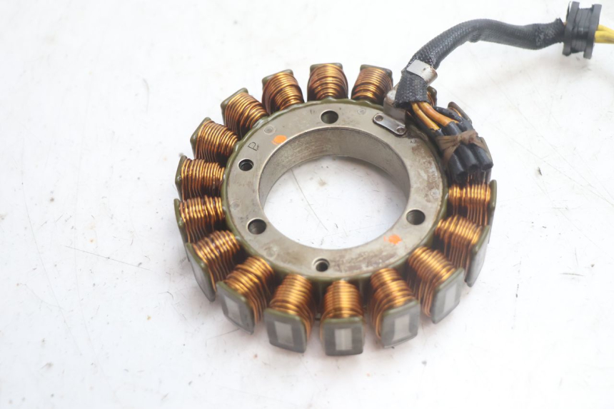 photo de STATOR HONDA FJS SILVER WING SILVERWING 400 (2005 - 2008) - Szczegół części