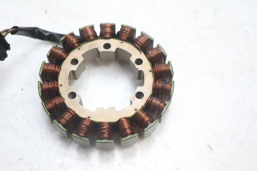 photo de STATOR HONDA FJS SILVER WING SILVERWING 400 (2005 - 2008) - Szczegół części