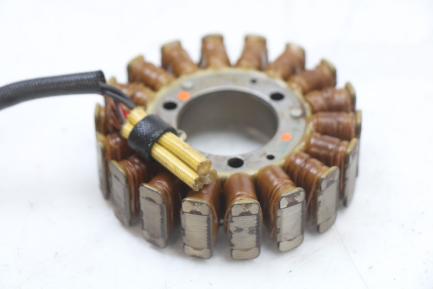photo de STATOR KAWASAKI ZR7 ZR-7 S 750 (1999 - 2004) - Zbliżenie techniczne