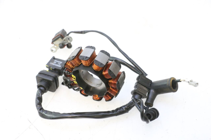 photo de STATOR PIAGGIO LIBERTY IGET S 125 (2016 - 2020) - Inny kąt widzenia