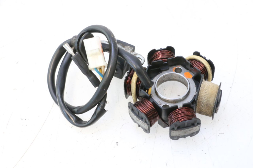 photo de STATOR PEUGEOT LUDIX 50 (2008 - 2017) - Zoom stanu zużycia