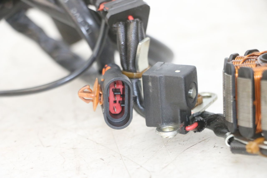 photo de STATOR PIAGGIO MP3 LT 300 (2010 - 2016) - Widok produktu