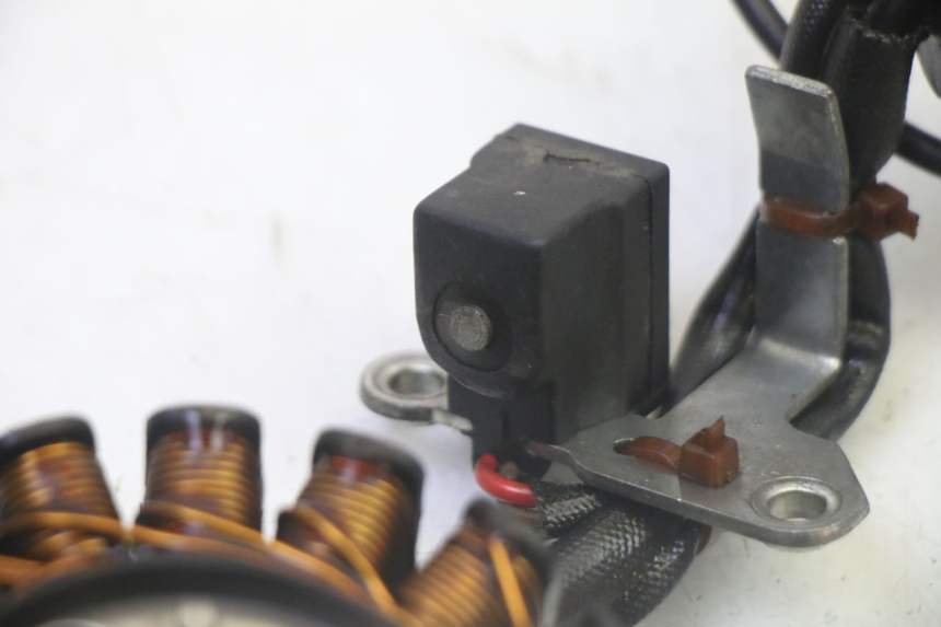 photo de STATOR PIAGGIO MP3 LT 300 (2010 - 2016) - Inny kąt widzenia