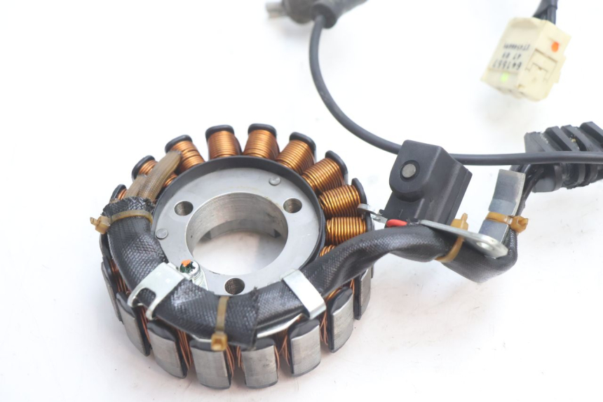 photo de STATOR PIAGGIO MP3 LT 300 (2010 - 2016) - Szczegół części