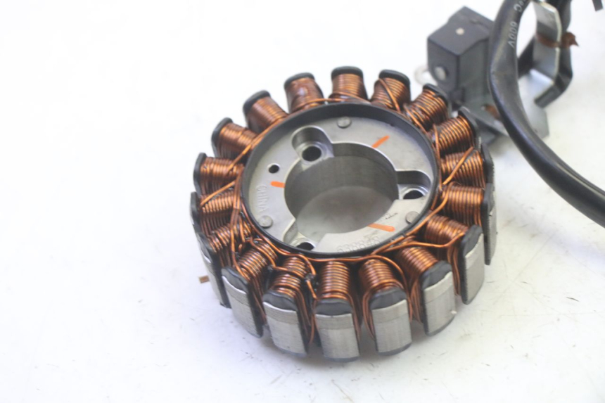 photo de STATOR PIAGGIO MP3 RL 250 (2006 - 2010) - Szczegół części