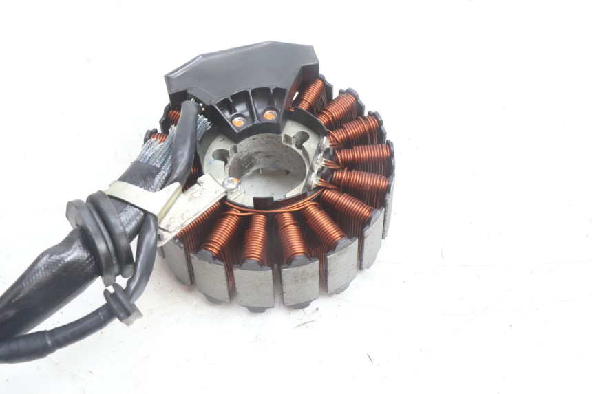 photo de STATOR YAMAHA N-MAX NMAX 125 (2021 - 2024) - Widok ogólny