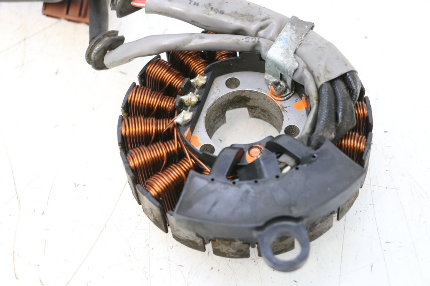 photo de STATOR HONDA PCX (JF57/JF64) 125 (2014 - 2018) - Widok ogólny
