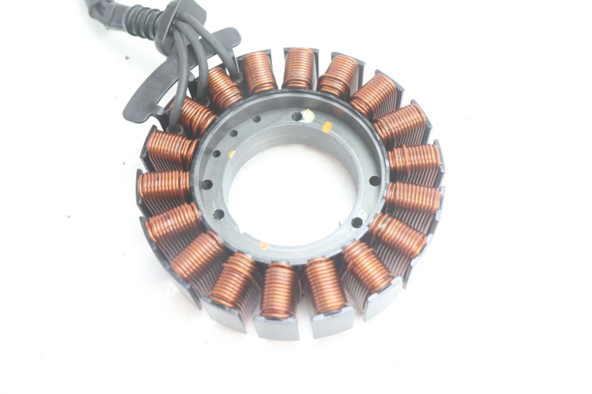 photo de STATOR HARLEY DAVIDSON ROAD GLIDE FLTRXSE 1920 (2018 - 2022) - Szczegół części