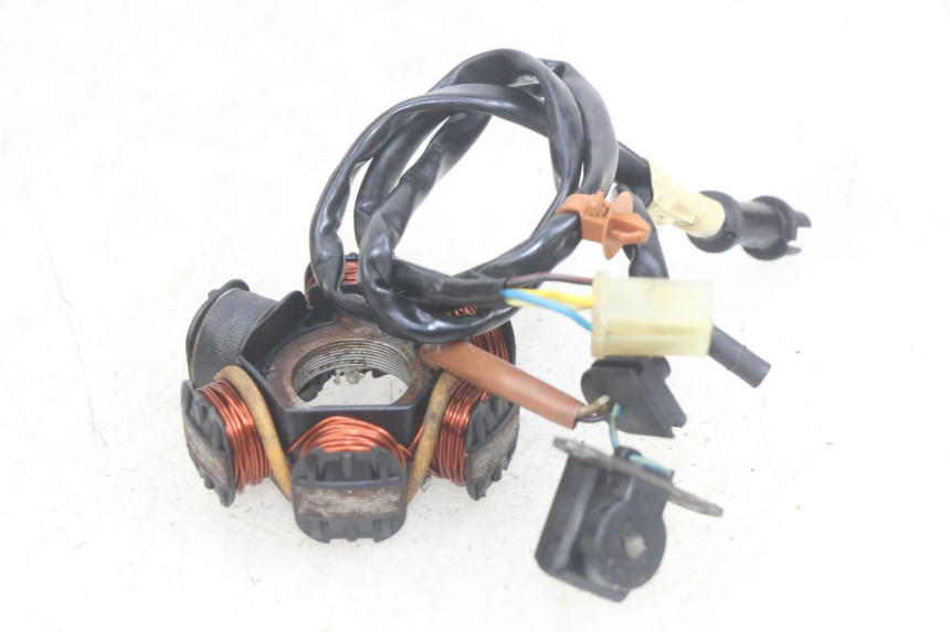 photo de STATOR PEUGEOT SPEEDFIGHT LC 50 (1996 - 2002) - Szczegół części