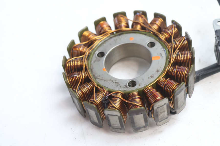 photo de STATOR SUZUKI SV S 650 (1999 - 2002) - Inny kąt widzenia