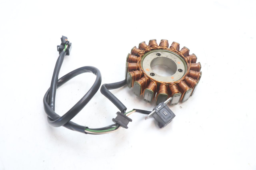 photo de STATOR SUZUKI SV S 650 (2003 - 2009) - Zbliżenie techniczne