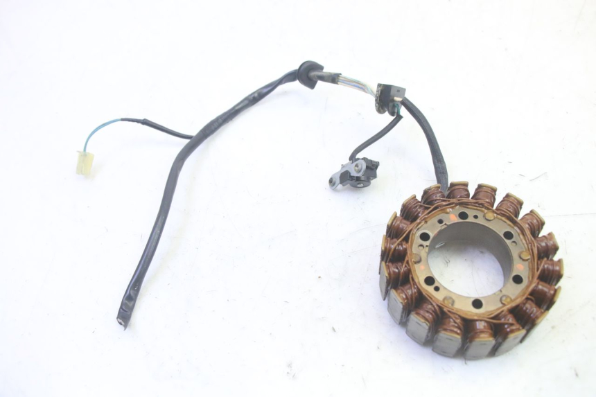 photo de STATOR YAMAHA TDM ABS 900 (2002 - 2014) - Zbliżenie techniczne