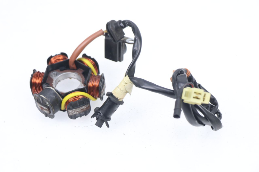photo de STATOR PEUGEOT TREKKER TKR 50 (2005 - 2014) - Punkty mocowania