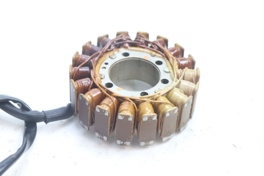 photo de STATOR HONDA VFR FI RC46 800 (1998 - 2001) - Inny kąt widzenia