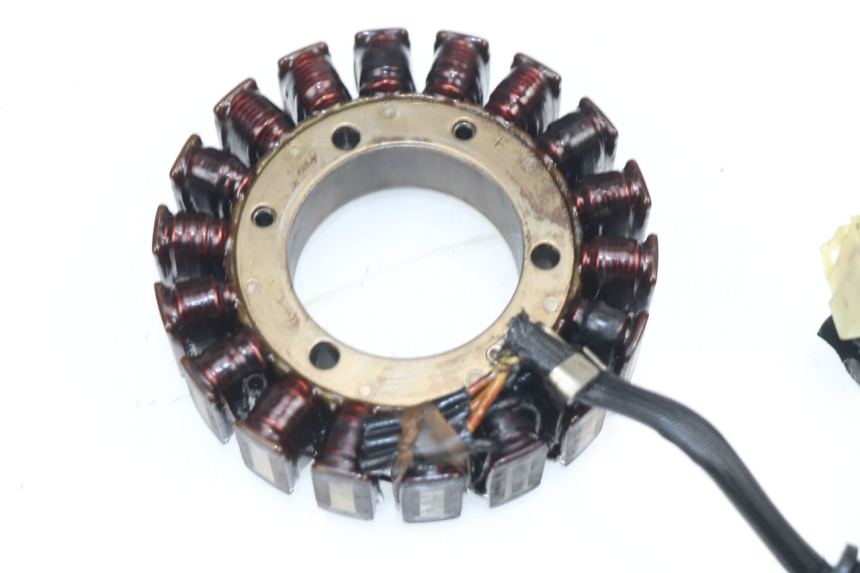 photo de STATOR HONDA VTR F FIRESTORM 1000 (1997 - 2001) - Szczegół części